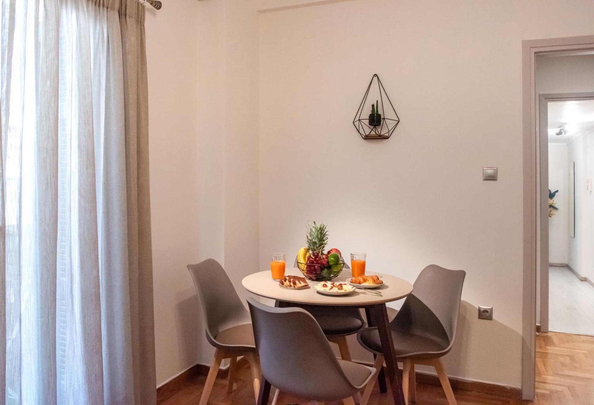 Relax Apartment Under Acropolis Ateny Zewnętrze zdjęcie
